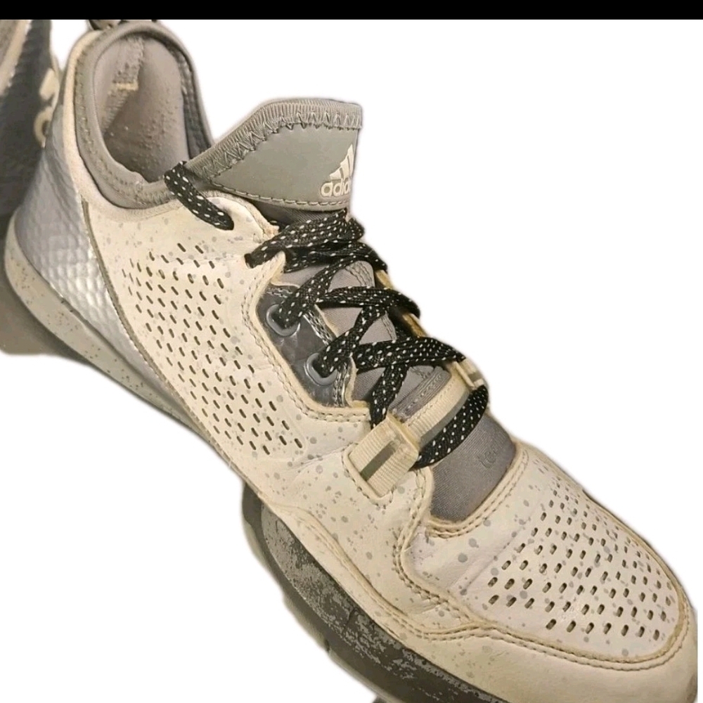 Adidas Dame Men 8.5 White/Blk Sneaker Street Hoop Run Y2K Retro Sport Boho [5A